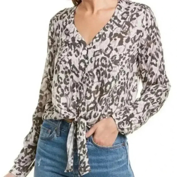 Anthropologie Cloth & Stone Large Animal Print Cropped Tie Waist Long Sleeve. - Picture 1 of 9